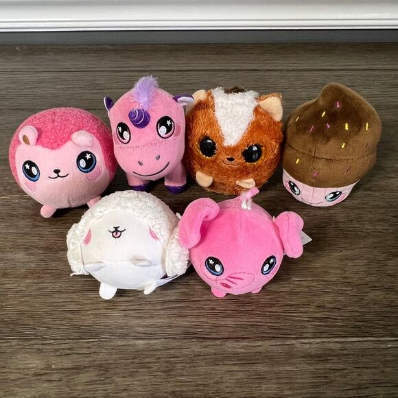 Squeezamals Plush Keychain‎ Set of 6 - Picture 1 of 4